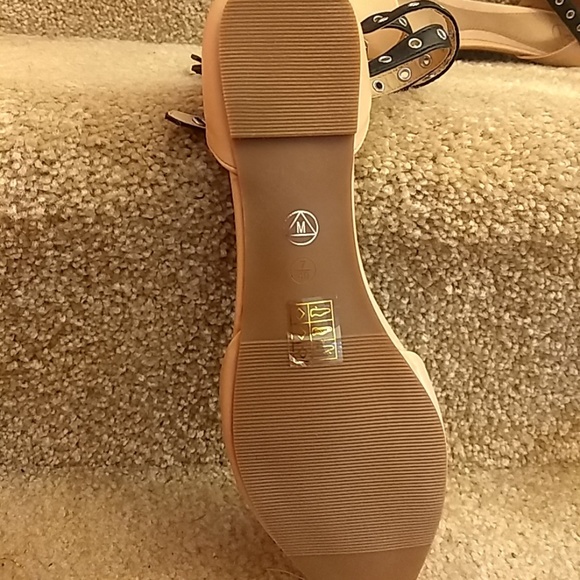 Missguided strap flats - Picture 2 of 2